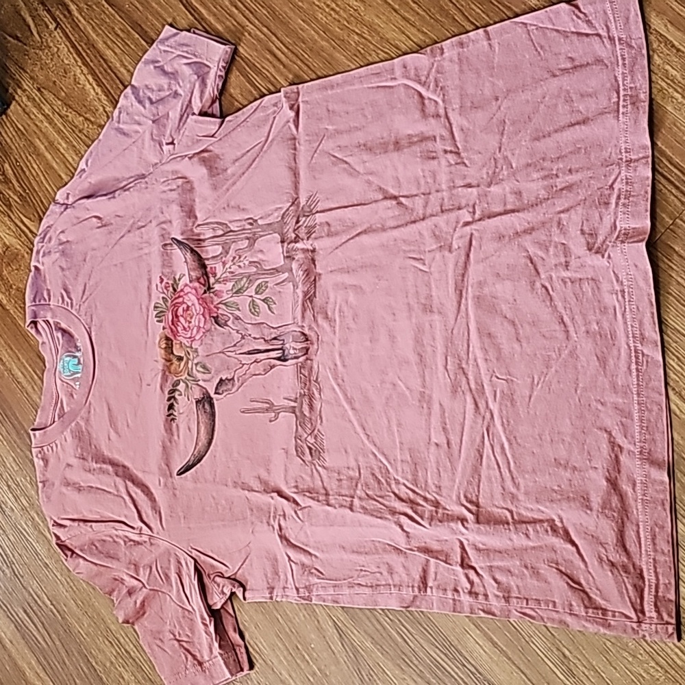 Graphic tshirt